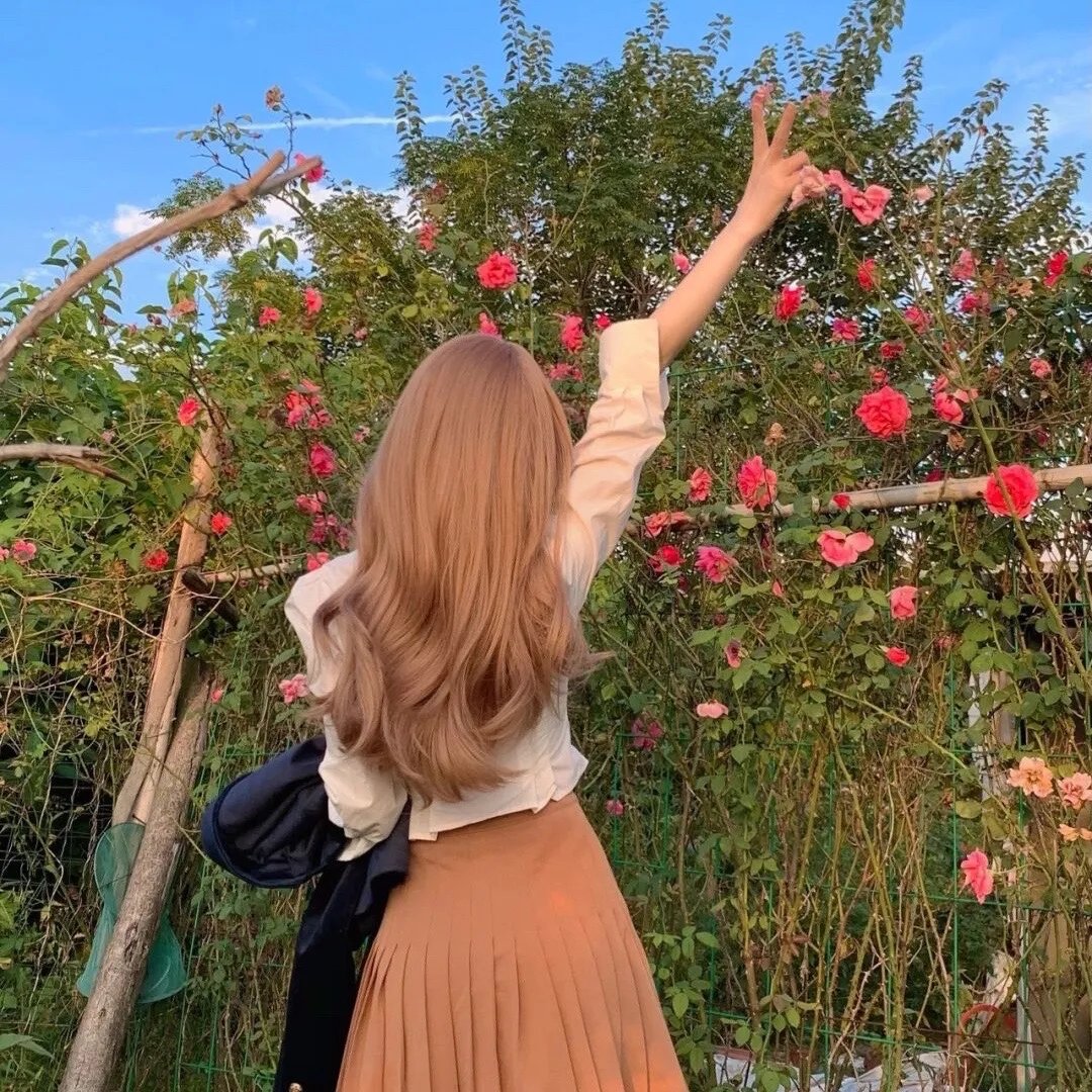 相亲当天，我成了豪门阔太